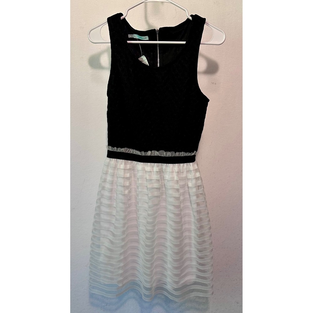 Maurices Womens Black Lace White Tiered Mesh Fit‎ Flare Party Dress Medium NWT